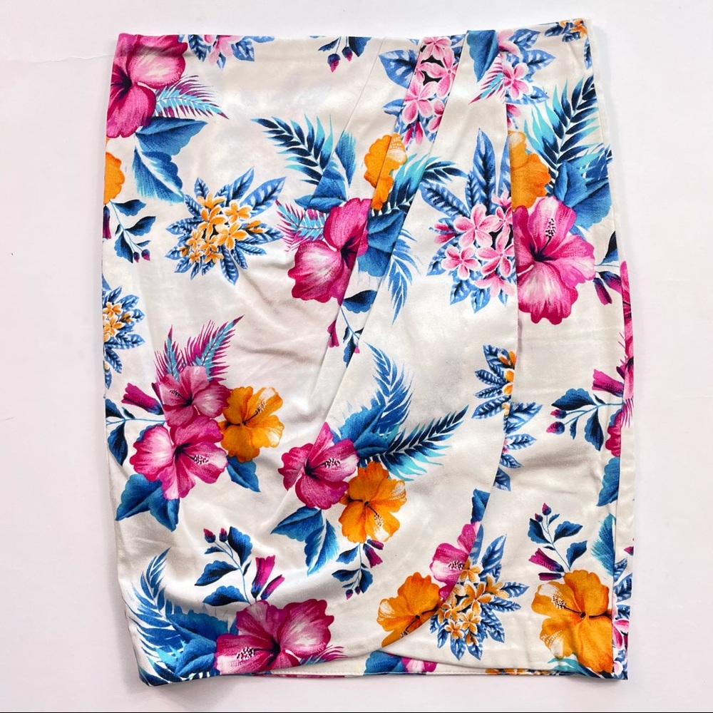 Bar III Tropical Print Tulip Skirt Size XS